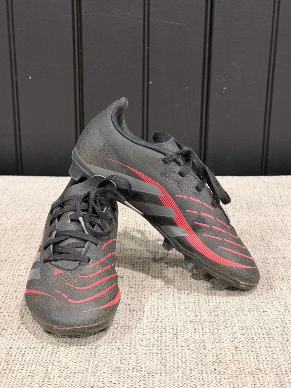 Adidas Predator Soccer Cleats in Black with Red Accents - Picture 1 of 9